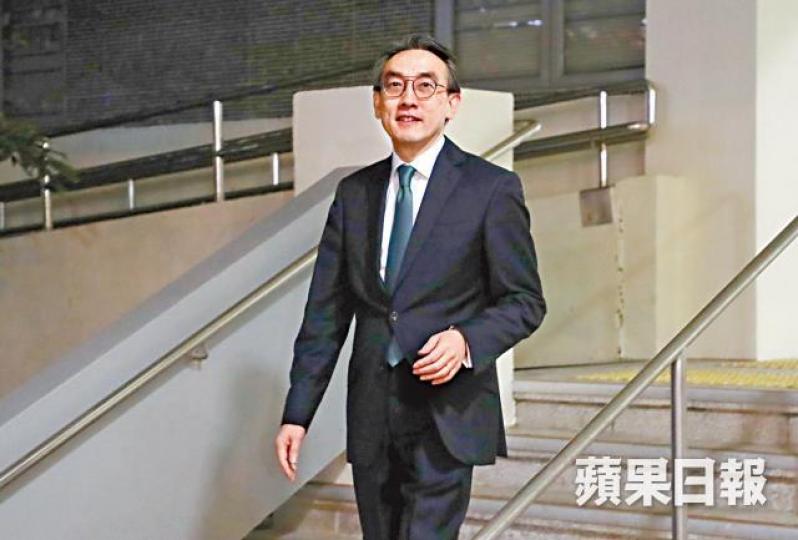 翟紹唐昨稱警方驗筋結果與之前量度有極大出入。江俊豪攝沙中綫醜聞越鬧越大,聆訊最後一日更出現戲劇性發展。資料圖片 翟紹唐昨稱警方驗筋結果與之前量度有極大出入。江俊豪攝沙中綫醜聞越鬧越大,聆訊最後一日更出現戲劇性發展。資料圖片
