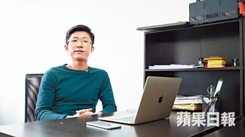Oscar暫時決定停學一年,專注經營自己創辦的補習中介平台。 Oscar暫時決定停學一年,專注經營自己創辦的補習中介平台。