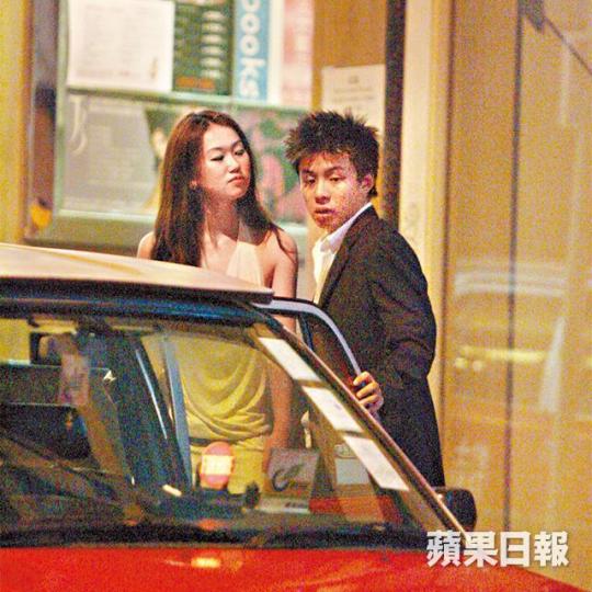 三弟霍啟人不斷拍拖
