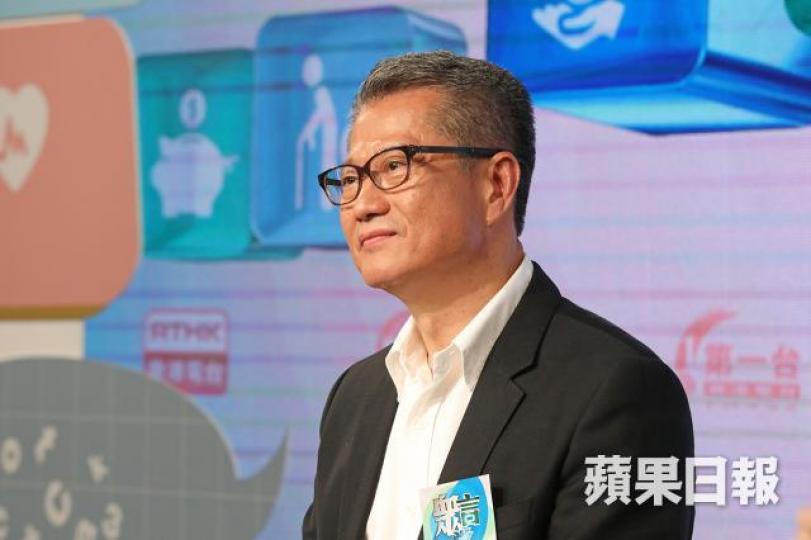 陳茂波早排「派四千」,唔少人謾罵,過波叔都唔動搖。 資料圖片 陳茂波早排「派四千」,唔少人謾罵,過波叔都唔動搖。 資料圖片