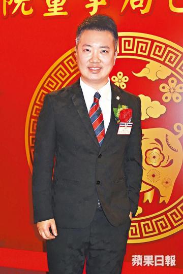 王賢鄭嘉穎。資料圖片