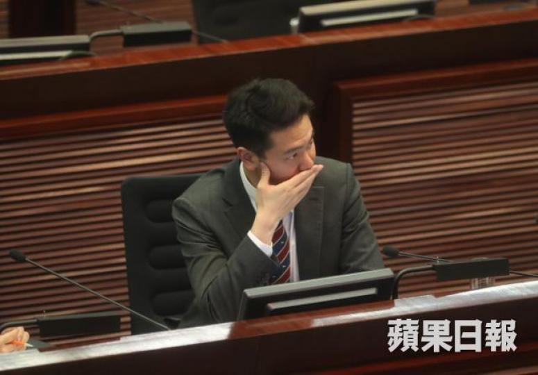 唐偉康說法等同打了周浩鼎一巴,顯示他根本不掌握美國政府情況。 唐偉康說法等同打了周浩鼎一巴,顯示他根本不掌握美國政府情況。