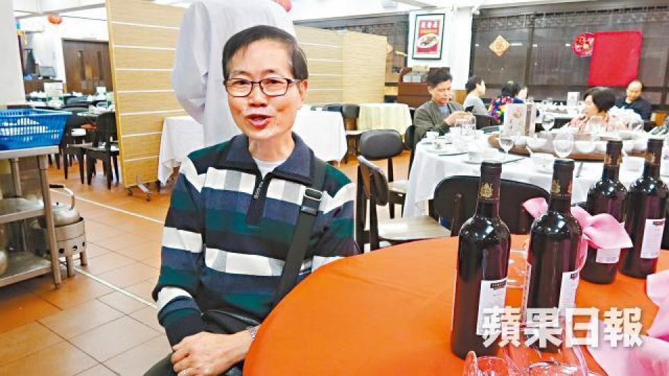 將會退休的趙經理表示心情矛盾,難忘大家一起工作23年。 將會退休的趙經理表示心情矛盾,難忘大家一起工作23年。