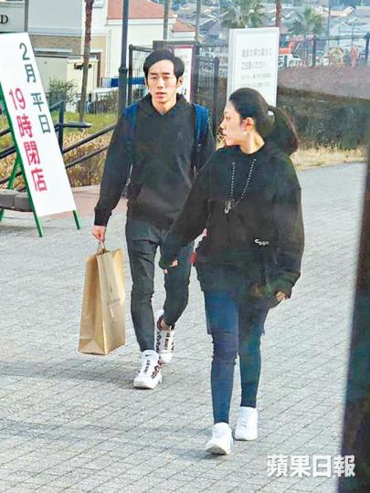 曹星如日前同老婆去福岡旅行，仲去outlet買咗唔少嘢。讀者提供圖片曹星如經常多謝老婆照顧。互聯網圖片曹星如近年贏唔少國際拳賽，佢嘅目標係進軍明年嘅東京奧運。資料圖片