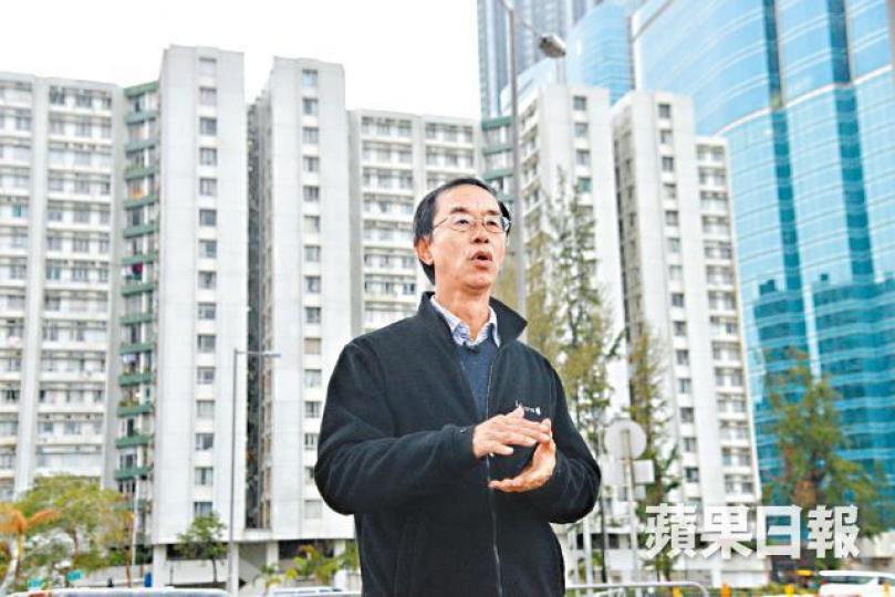 林超英教香港人揀安樂窩要睇「真風水」。黃偉傑攝 林超英教香港人揀安樂窩要睇「真風水」。黃偉傑攝