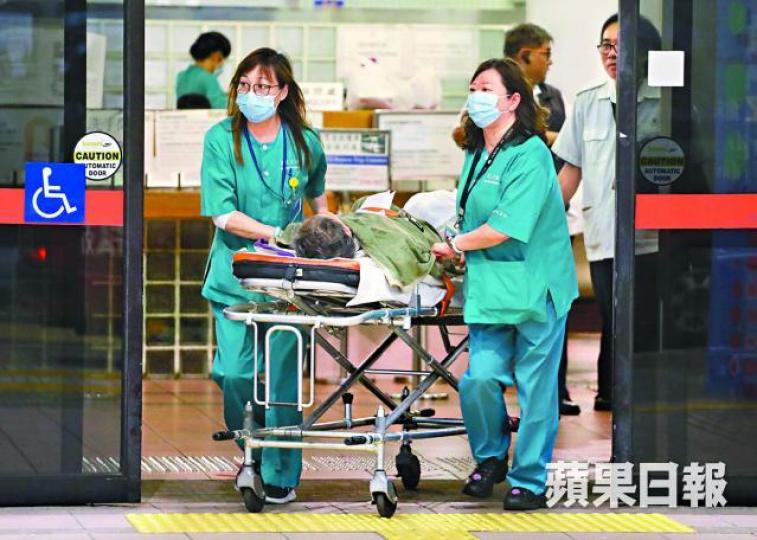 工會收集近10,800名支援職系員工意見,近75%人反對醫管局加薪方案。陳善南攝 工會收集近10,800名支援職系員工意見,近75%人反對醫管局加薪方案。陳善南攝