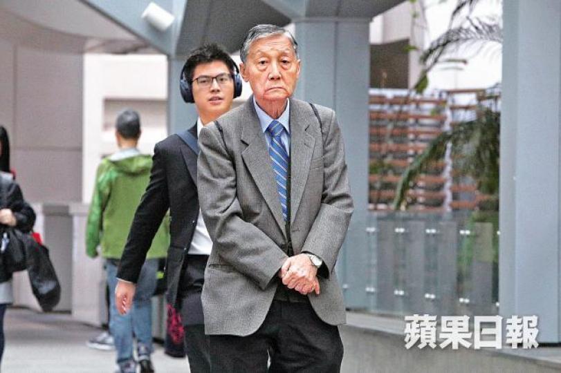 退休牧師曾繼才被指哄騙教友將物業轉名。原告黎驍敏10年間向牧師付出共460多萬元。 退休牧師曾繼才被指哄騙教友將物業轉名。原告黎驍敏10年間向牧師付出共460多萬元。