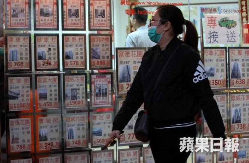 政府近年以樓市辣招去令香港成為一個資金多、借貸極少的城市,市場泡沫根本越來越低。 資料圖片 政府近年以樓市辣招去令香港成為一個資金多、借貸極少的城市,市場泡沫根本越來越低。 資料圖片