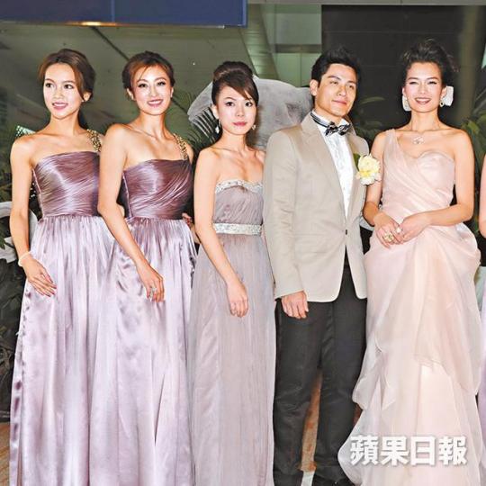 傅嘉莉（左）在呂慧儀和黃文廸婚禮上任姊妹。近半年呂慧儀社交網頻見張景淳（右），二人之前更捧伊健個唱場。