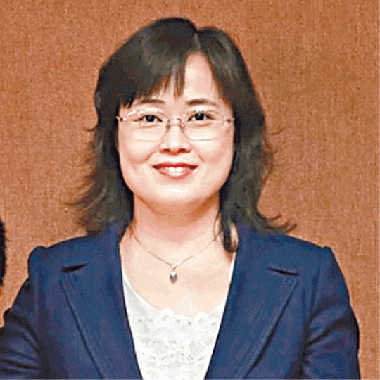 李東海校長羅婉儀被指迫令教師林麗棠寫悔過書。互聯網墮樓亡女教師林麗棠。東華三院李東海小學女教師林麗棠疑不堪工作壓力,上周三在校內跳樓身亡。資料圖片 李東海校長羅婉儀被指迫令教師林麗棠寫悔過書。互聯網墮樓亡女教師林麗棠。東華三院李東海小學女教師林麗棠疑不堪工作壓力,上周三在校內跳樓身亡。資料圖片