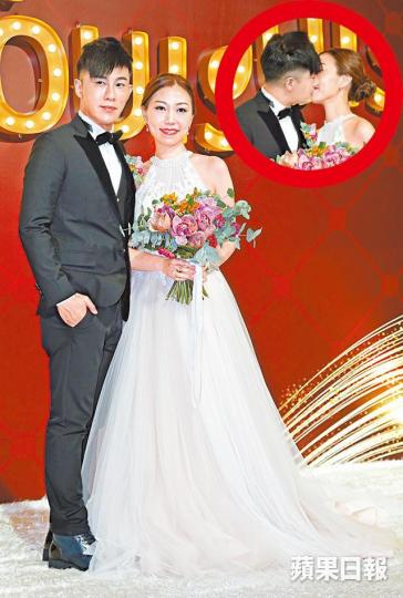 魔術師甄澤權昨晚在婚宴上和太太李綺嘉咀嘴，並表示已準備好隨時生B。吳若希和老公Alex戥一對新人高興。陳嘉寶蹺實老公恩愛到場。楊洛婷和老公Tim也有送上祝福。甄澤權接新娘時答錯問題，累兄弟團受罰食wasabi。互聯網圖片