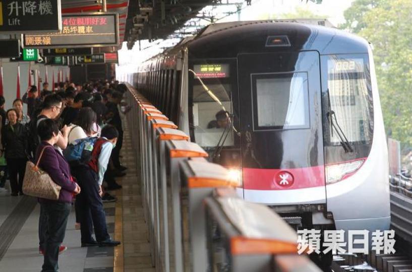 港鐵今年將是香港最主要的土地提供者,今後數年,港鐵地產項目的收入會十分理想,股價創歷史新高可期。 資料圖片 港鐵今年將是香港最主要的土地提供者,今後數年,港鐵地產項目的收入會十分理想,股價創歷史新高可期。 資料圖片