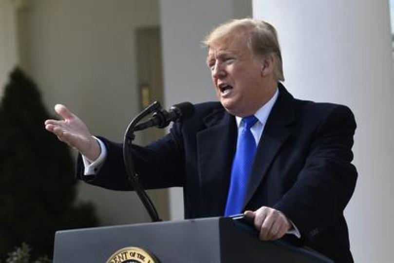 _e123_7lUVFm_trump