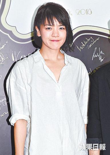 龍小菌對於被拖糧感到無奈，又覺得對不起前歌手文恩澄。資料圖片