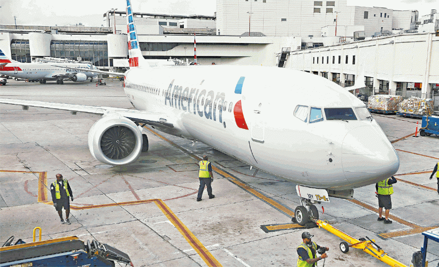 美國政府宣佈禁飛後,美國航空公司表示旗下24架波音737 MAX系列客機都會停飛。 美國政府宣佈禁飛後,美國航空公司表示旗下24架波音737 MAX系列客機都會停飛。