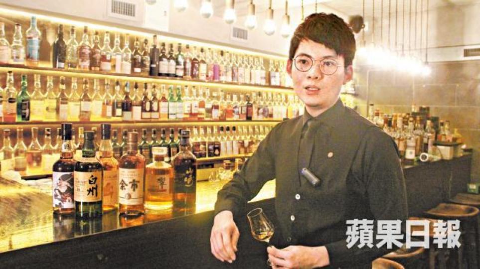 威士忌專家Tony表示部份日本威士忌因供不應求,價格不斷上升。 威士忌專家Tony表示部份日本威士忌因供不應求,價格不斷上升。