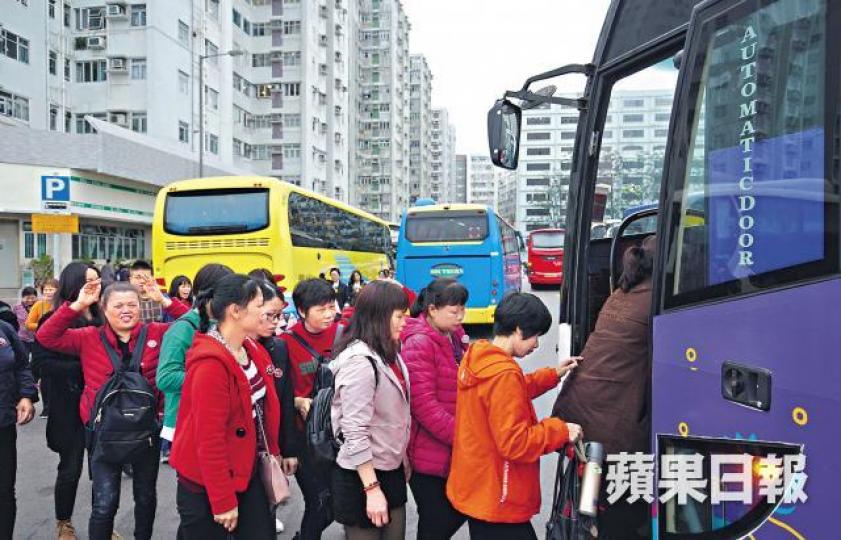 土瓜灣遭內地團攻陷,旅議會提出多項措施疏導旅客。周智堅攝 土瓜灣遭內地團攻陷,旅議會提出多項措施疏導旅客。周智堅攝