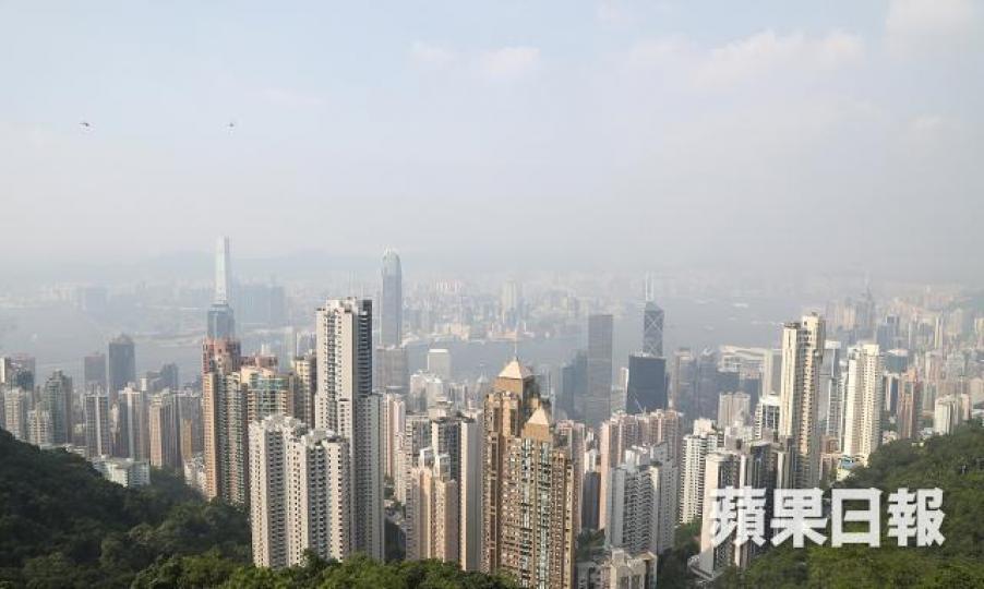 香港樓市累積升幅甚多,要跌八成必須要有更悲慘故事出現才可到達。資料圖片
香港樓市累積升幅甚多,要跌八成必須要有更悲慘故事出現才可到達。資料圖片