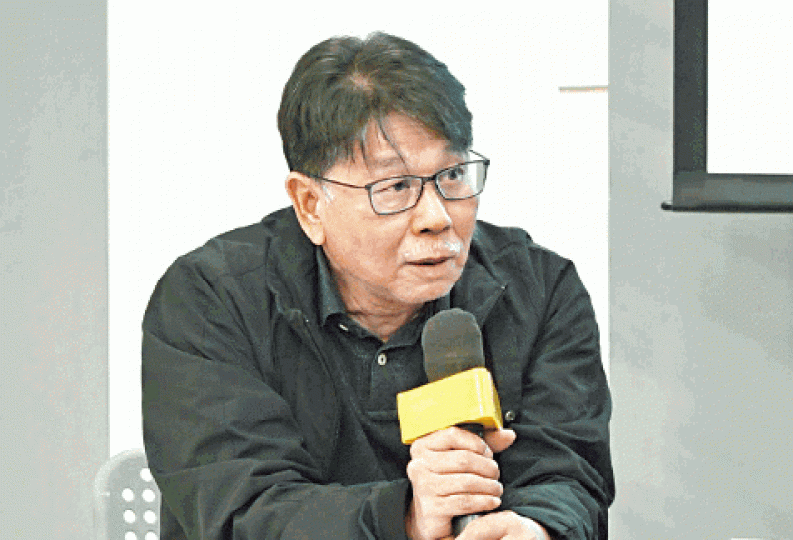 前會長黃耀新 前會長黃耀新