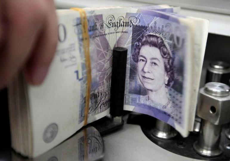 英國脫歐進程一拖再拖,英鎊恐怕難免繼續chok。 資料圖片
英國脫歐進程一拖再拖,英鎊恐怕難免繼續chok。 資料圖片