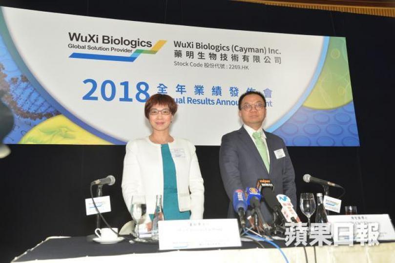 藥明首席執行官陳智勝(右)表示,將在內地及美國市場加大產能。黃偉傑攝 藥明首席執行官陳智勝(右)表示,將在內地及美國市場加大產能。黃偉傑攝