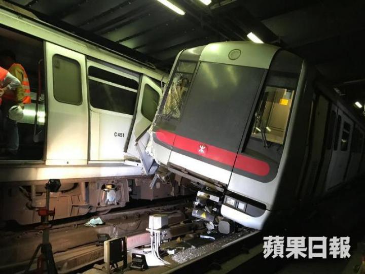 港鐵炒車,但股價喺出事後低開然後拗腰彈。港鐵信號不穩嗎?股價準備破頂信號穩就OK了。 港鐵炒車,但股價喺出事後低開然後拗腰彈。港鐵信號不穩嗎?股價準備破頂信號穩就OK了。
