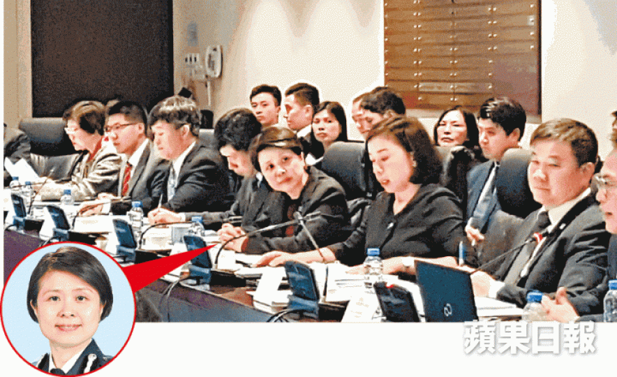 劉賜蕙(小圖)上任監管處處長後,首次出席監警會會議。張文鈴攝 劉賜蕙(小圖)上任監管處處長後,首次出席監警會會議。張文鈴攝