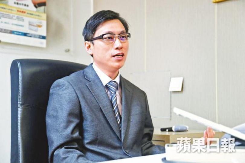 陳海聰醫生指都市人宜循序漸進培養運動習慣。馬泉崇攝 陳海聰醫生指都市人宜循序漸進培養運動習慣。馬泉崇攝