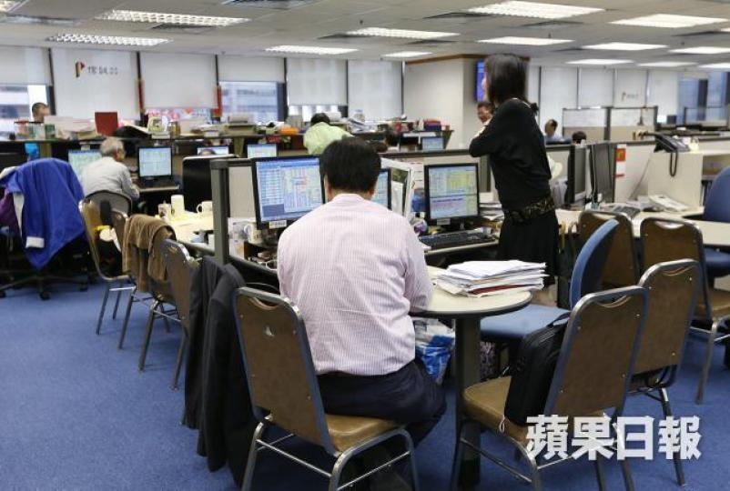 港股昨捱沽,跌249點。 港股昨捱沽,跌249點。
