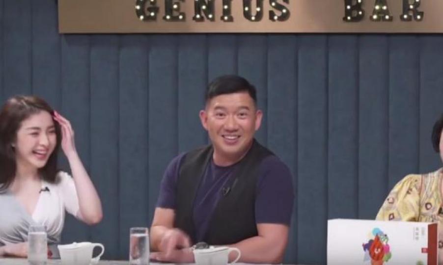 杜汶澤指滴雞精能改善精液質量，增加懷孕的機會。森美表示自己最愛杜仲味道的滴雞精，能夠強腎補肝。