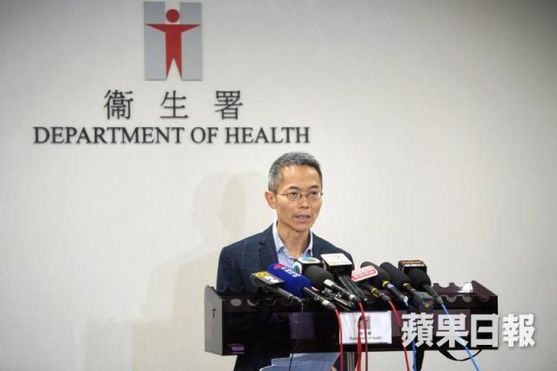 衞生防護中心總監黃加慶指昨晚已派員到機場,為職員接種疫苗。資料圖片 衞生防護中心總監黃加慶指昨晚已派員到機場,為職員接種疫苗。資料圖片