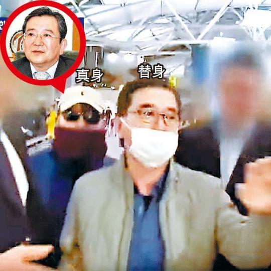 金學義（小圖）大前日躲在替身後面，試圖離開韓國。互聯網圖片張子妍自殺案再受關注，南韓總統文在寅已下令徹查。