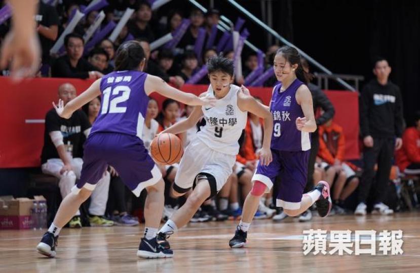 筆者提及有籃球運動員在比賽時發現自己右邊膝關節變形,然後證實患上髕骨移位。資料圖片 筆者提及有籃球運動員在比賽時發現自己右邊膝關節變形,然後證實患上髕骨移位。資料圖片