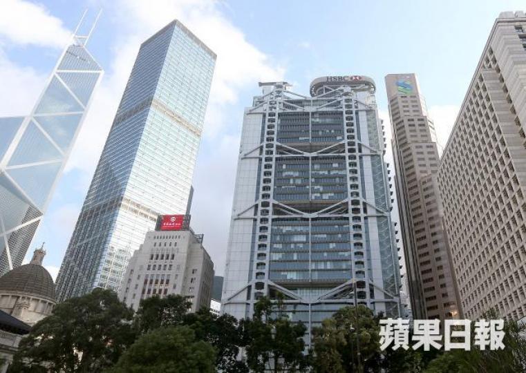 如果放寬逆周期措施,銀行可以將資金借出去,存款自動減少,銀行會加息,樓價自然下跌。 資料圖片
如果放寬逆周期措施,銀行可以將資金借出去,存款自動減少,銀行會加息,樓價自然下跌。 資料圖片