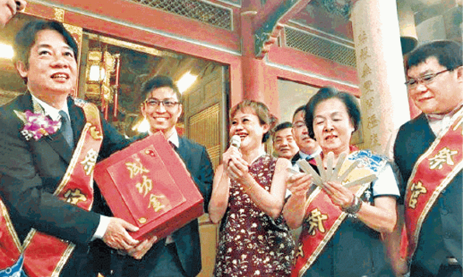 賴清德政治履歷豐富,曾任立委、台南直轄市市長及行政院院長。 賴清德政治履歷豐富,曾任立委、台南直轄市市長及行政院院長。