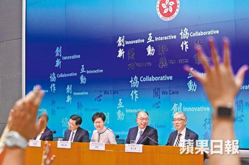 政府昨開記招,一次過回應《逃犯條例》修訂建議、沙中綫及三隧分流方案,被轟令人難以聚焦爭議。易仰民攝毛孟靜 政府昨開記招,一次過回應《逃犯條例》修訂建議、沙中綫及三隧分流方案,被轟令人難以聚焦爭議。易仰民攝毛孟靜