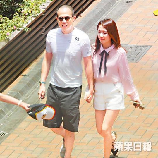 李澤楷（左）、郭嘉文（右）