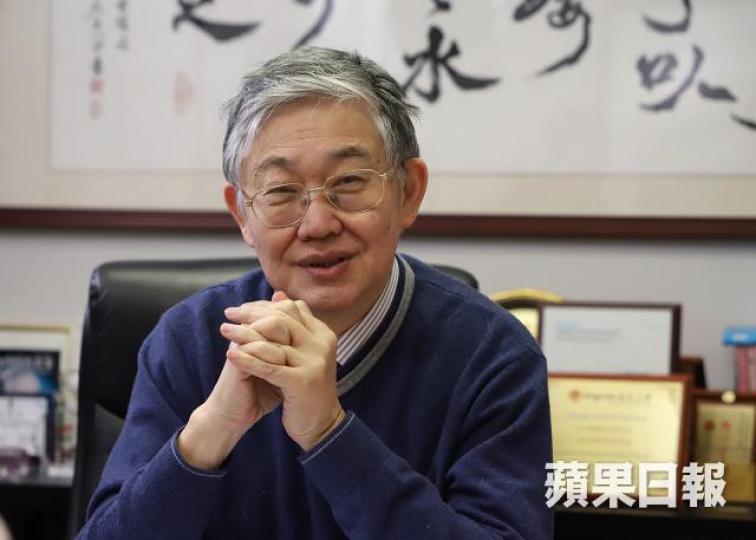 網施永青認同每間公司總有員工恃老賣老。譚德潤攝 網施永青認同每間公司總有員工恃老賣老。譚德潤攝