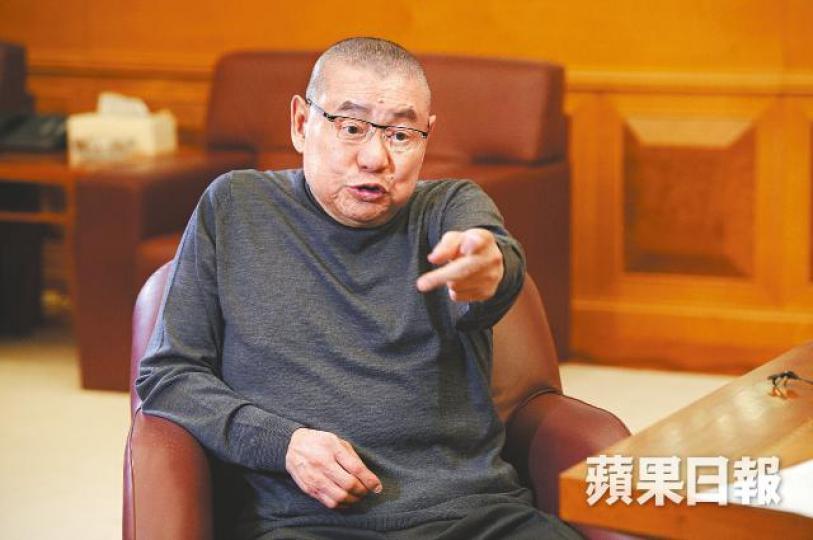 華人置業前主席劉鑾雄質疑修例違反《基本法》。資料圖片劉鑾雄昨透過律師行發聲明,指已就《逃犯條例》修訂申請司法覆核許可。劉鑾雄上月初在妻子甘比陪同下離開養和醫院。 華人置業前主席劉鑾雄質疑修例違反《基本法》。資料圖片劉鑾雄昨透過律師行發聲明,指已就《逃犯條例》修訂申請司法覆核許可。劉鑾雄上月初在妻子甘比陪同下離開養和醫院。
