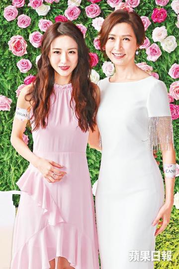 郭藹明（右）難得現身，與菊梓喬出席公開活動。