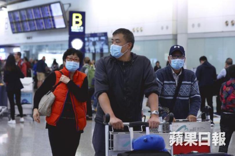 林永和醫生指建議市民復活節外遊坐飛機時,戴口罩預防受感染。資料圖片 林永和醫生指建議市民復活節外遊坐飛機時,戴口罩預防受感染。資料圖片