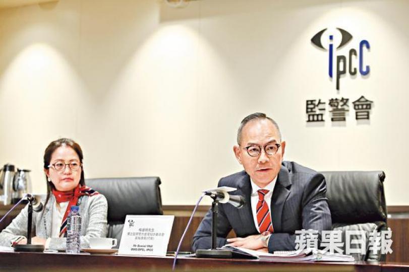 梅達明(右)昨表示,投訴警察課查看多項證據後,認為指控屬實。黎樹雄攝 梅達明(右)昨表示,投訴警察課查看多項證據後,認為指控屬實。黎樹雄攝