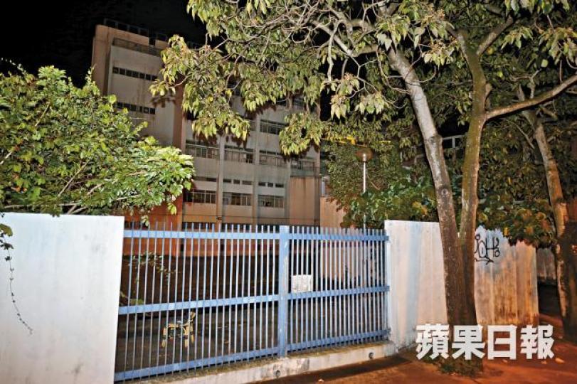 選舉事務處存放登記冊的貨倉位於西貢。 選舉事務處存放登記冊的貨倉位於西貢。