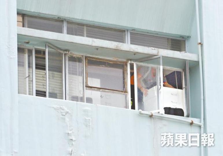 選舉事務處位於西貢的貨倉,昨有人疑似搜索。張志華攝 選舉事務處位於西貢的貨倉,昨有人疑似搜索。張志華攝