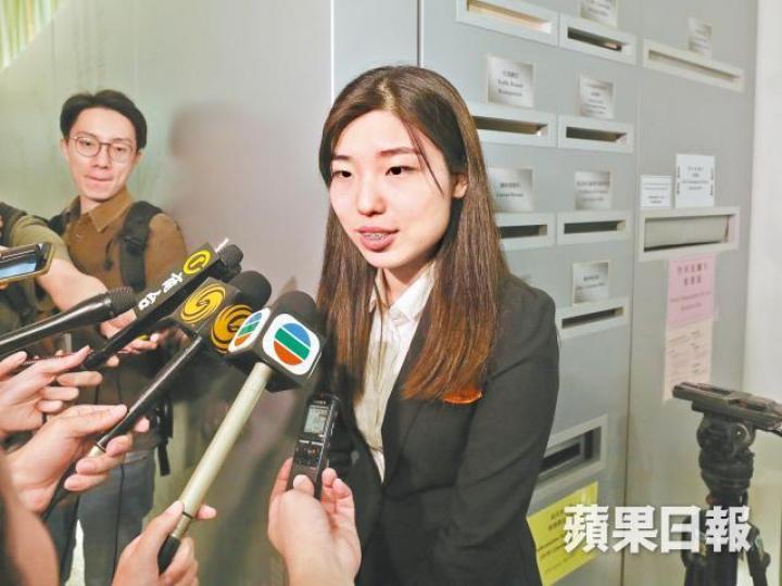 【考生心聲】蘇小姐(科大學生)︰「終極目標嘅話,做到一姐都唔錯……(回應《逃犯條例》修訂)我認為作為一個本地學生,我覺得我嘅評論可能未必非常準確。」 【考生心聲】蘇小姐(科大學生)︰「終極目標嘅話,做到一姐都唔錯……(回應《逃犯條例》修訂)我認為作為一個本地學生,我覺得我嘅評論可能未必非常準確。」