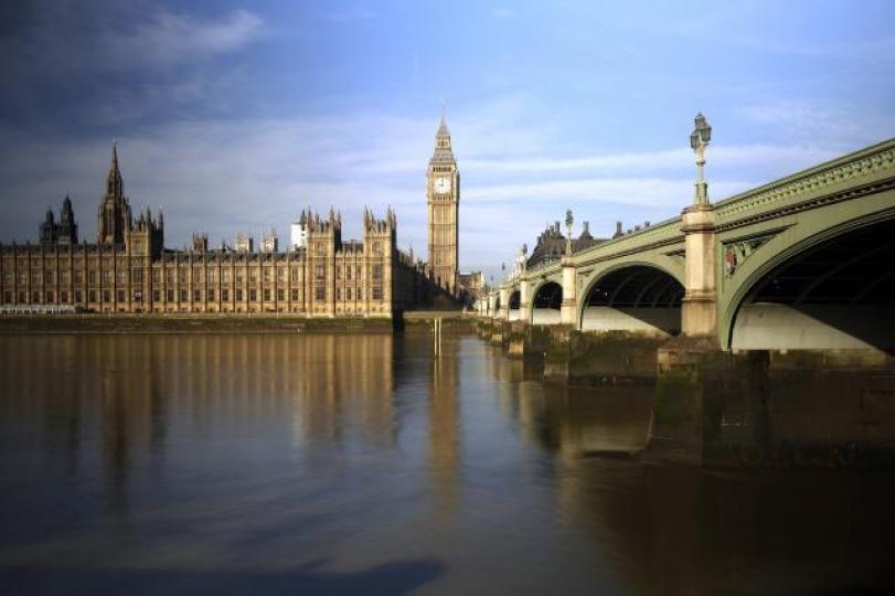 多名英國國會議員聯署動議英國政府檢視修訂,會否對香港與英國逃犯移交協議造成影響。 多名英國國會議員聯署動議英國政府檢視修訂,會否對香港與英國逃犯移交協議造成影響。