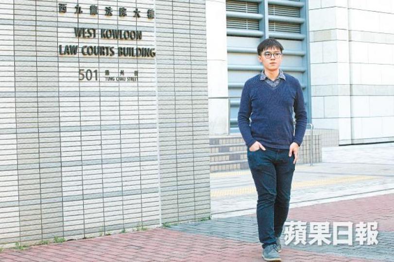 張秀賢因官司致生活受影響,曾刻意逃避回憶佔領運動。張秀賢帶領學生罷課投身佔中,曾遭李偲嫣踩場。 張秀賢因官司致生活受影響,曾刻意逃避回憶佔領運動。張秀賢帶領學生罷課投身佔中,曾遭李偲嫣踩場。