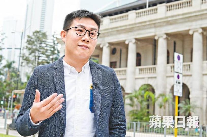 黃浩銘即將面對第三度入獄,卻從未因此而後悔。對黃浩銘而言,最放不下的是父親。 黃浩銘即將面對第三度入獄,卻從未因此而後悔。對黃浩銘而言,最放不下的是父親。