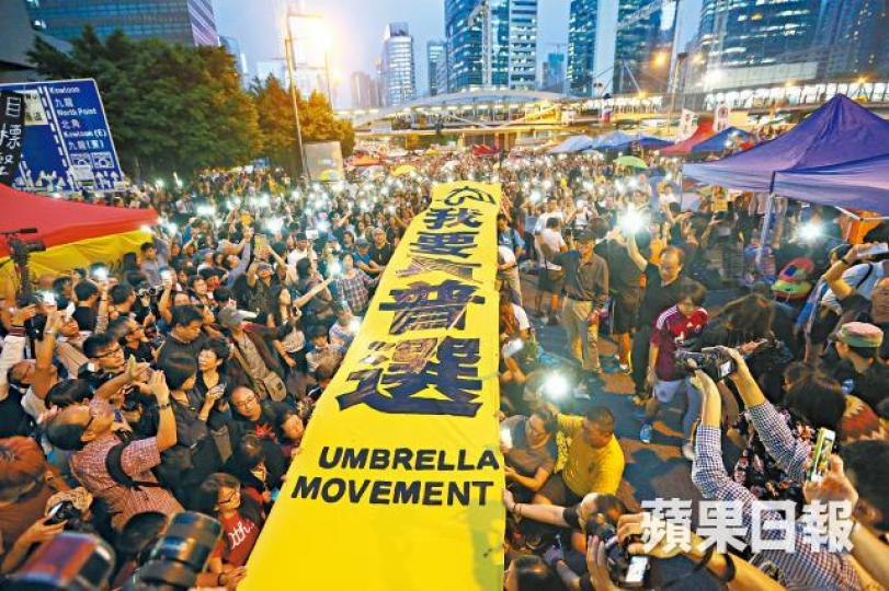 佔中三子強調以非暴力和合乎比例的公民抗命爭取真普選,但法官指三子以錯誤的尺去量度是否合乎比例。 佔中三子強調以非暴力和合乎比例的公民抗命爭取真普選,但法官指三子以錯誤的尺去量度是否合乎比例。