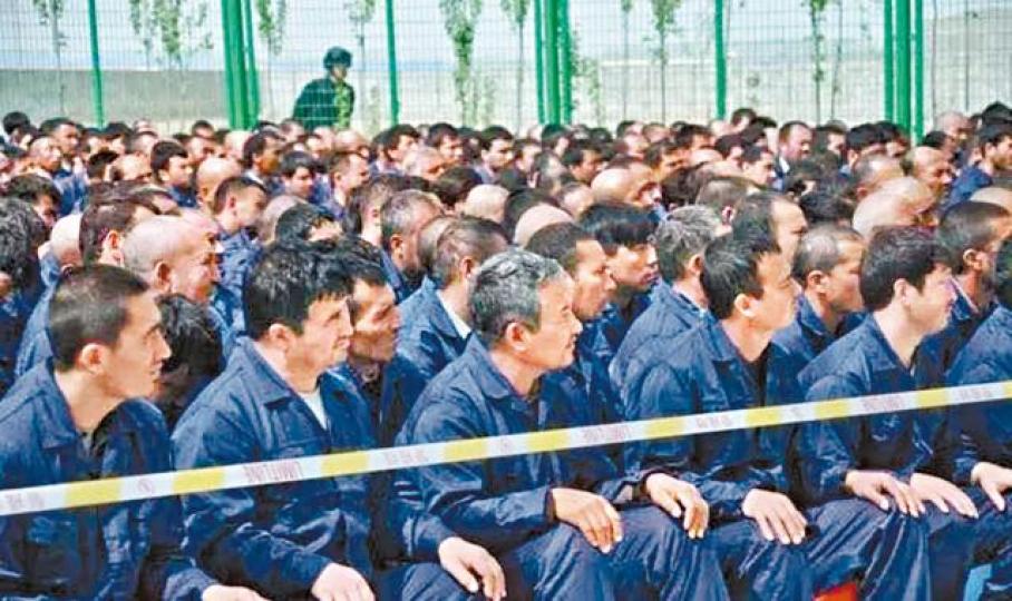 百萬維人被囚於新疆再教育營。互聯網 百萬維人被囚於新疆再教育營。互聯網